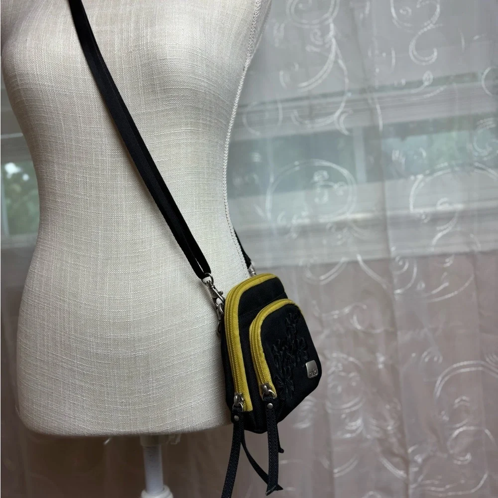 Haiku Crossbody Pouch Mini